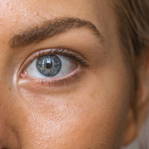 EndyBleph The Ultimate-Treatment-for-Youthful-Lifted-Eyes